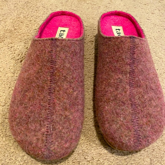 Taos Footwear Shoes - New in box Taos wool clogs “woollery” model size 37 (6.5)